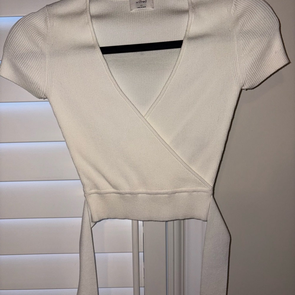 Wilfred Wrap Tops